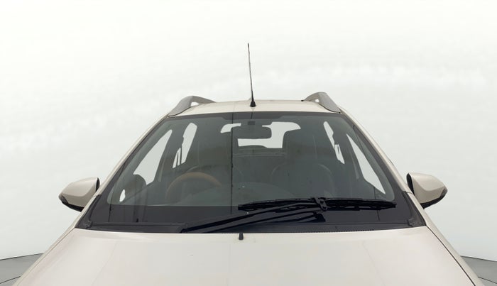 2014 Toyota Etios CROSS 1.4 VD, Diesel, Manual, 73,527 km, Front Windshield