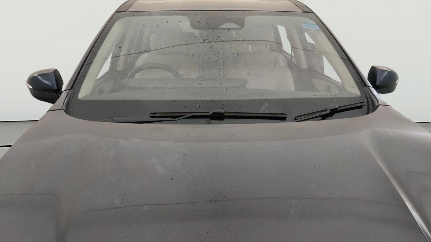 2021 Mahindra XUV700 AX 7 P MT 7 STR, Petrol, Manual, 37,871 km, Front Windshield