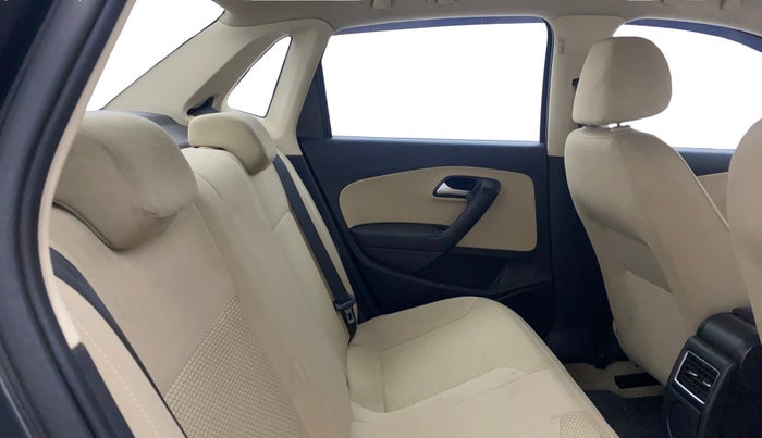 2016 Volkswagen Ameo HIGHLINE1.2L, Petrol, Manual, 40,904 km, Right Side Rear Door Cabin