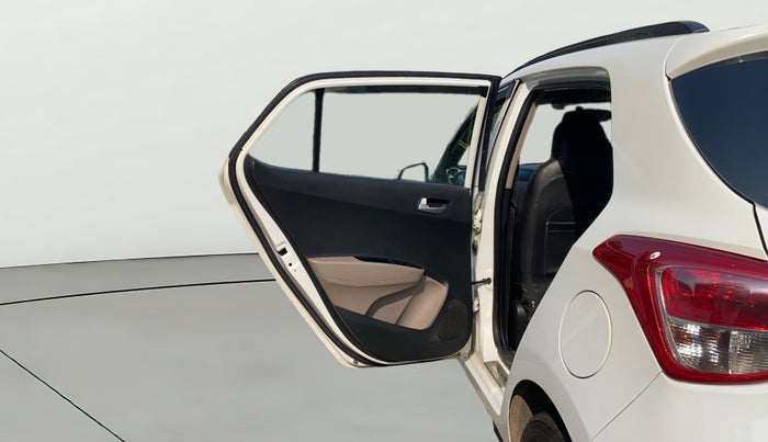 2018 Hyundai Grand i10 SPORTZ 1.2 KAPPA VTVT, Petrol, Manual, 37,122 km, LHS Rear Door