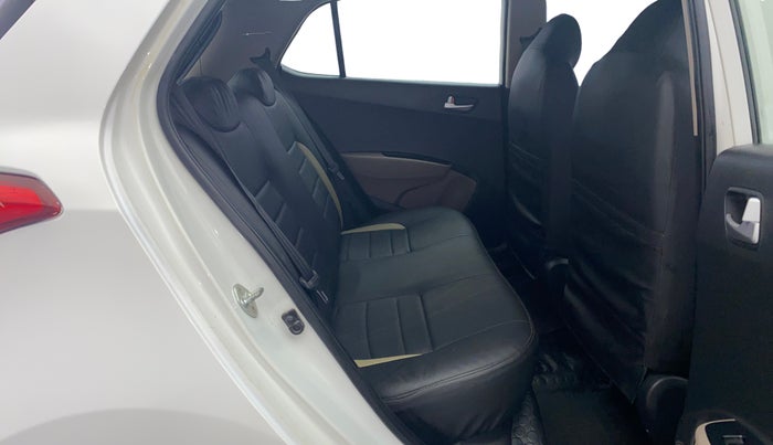 2018 Hyundai Grand i10 SPORTZ 1.2 KAPPA VTVT, Petrol, Manual, 67,896 km, Right Side Rear Door Cabin