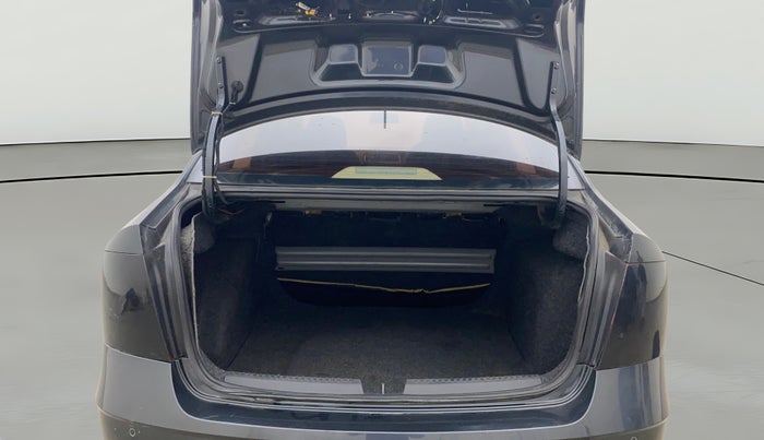 2016 Skoda Rapid AMBITION 1.5 TDI AT, Diesel, Automatic, 84,165 km, Boot Open Zoomed View