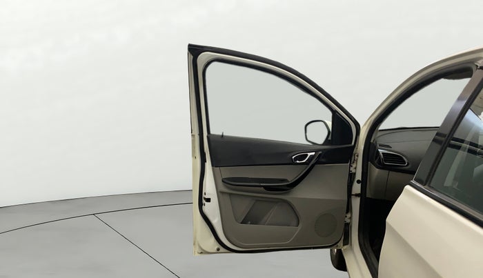 2018 Tata Tiago XZA PETROL, Petrol, Automatic, 77,227 km, LHS Front Door