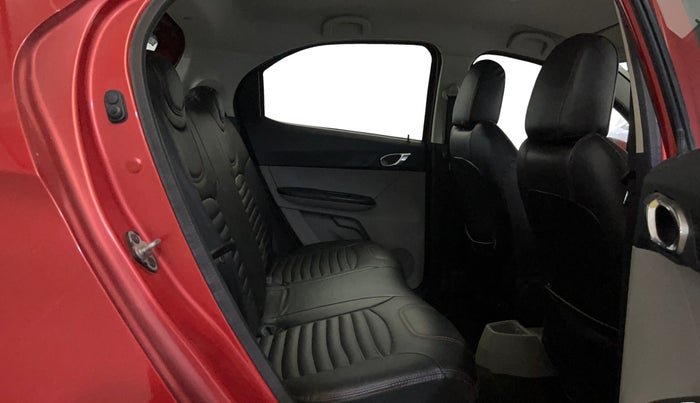 2017 Tata Tiago XZA PETROL, Petrol, Automatic, 85,073 km, Right Side Rear Door Cabin