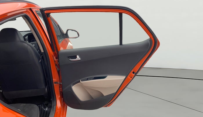 2018 Hyundai Grand i10 SPORTZ (O) 1.2 KAPPA VTVT, Petrol, Manual, 37,985 km, RHS Rear Door