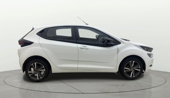 2021 Tata ALTROZ XZ PETROL, Petrol, Manual, 84,294 km, Right Side View
