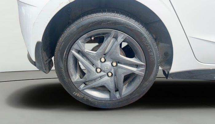 2023 Hyundai NEW I20 SPORTZ 1.2 IVT, Petrol, Automatic, 44,217 km, Right Rear Wheel