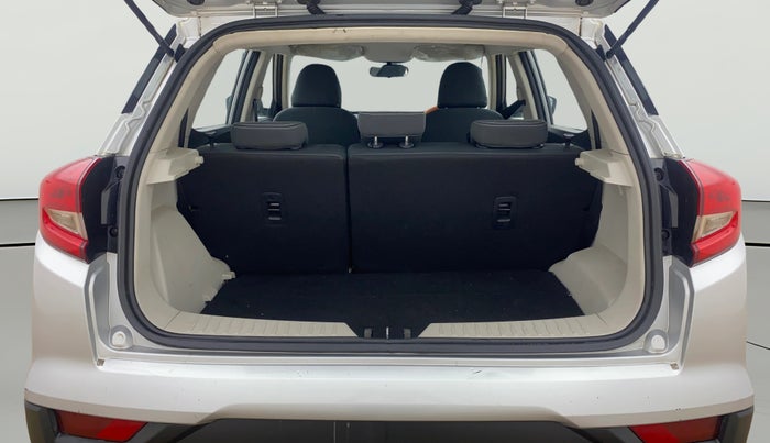 2019 Mahindra XUV300 W6 1.2 PETROL, Petrol, Manual, 36,925 km, Boot Open Zoomed View