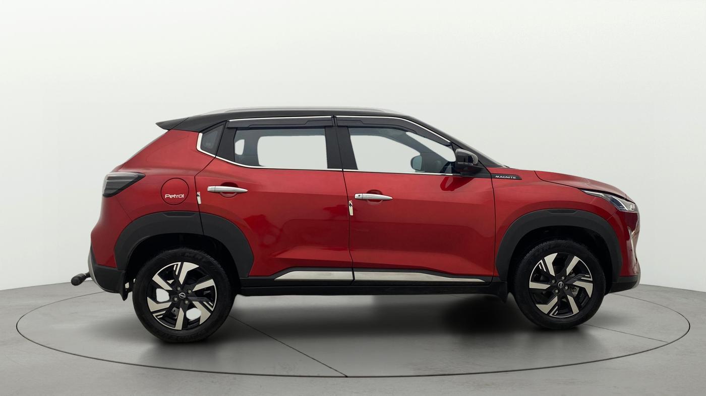 2025 Nissan MAGNITE Tekna Plus HRAO 1.0 Turbo Petrol CVT, Petrol, Automatic, 6,689 km, Right Side View