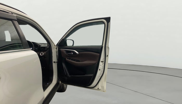 2023 Maruti Grand Vitara ALPHA SMART HYBRID, Petrol, Manual, 35,536 km, RHS Front Door