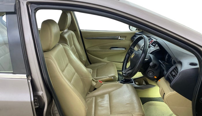 2013 Honda City 1.5L I-VTEC V MT, Petrol, Manual, 1,36,396 km, Right Side Front Door Cabin