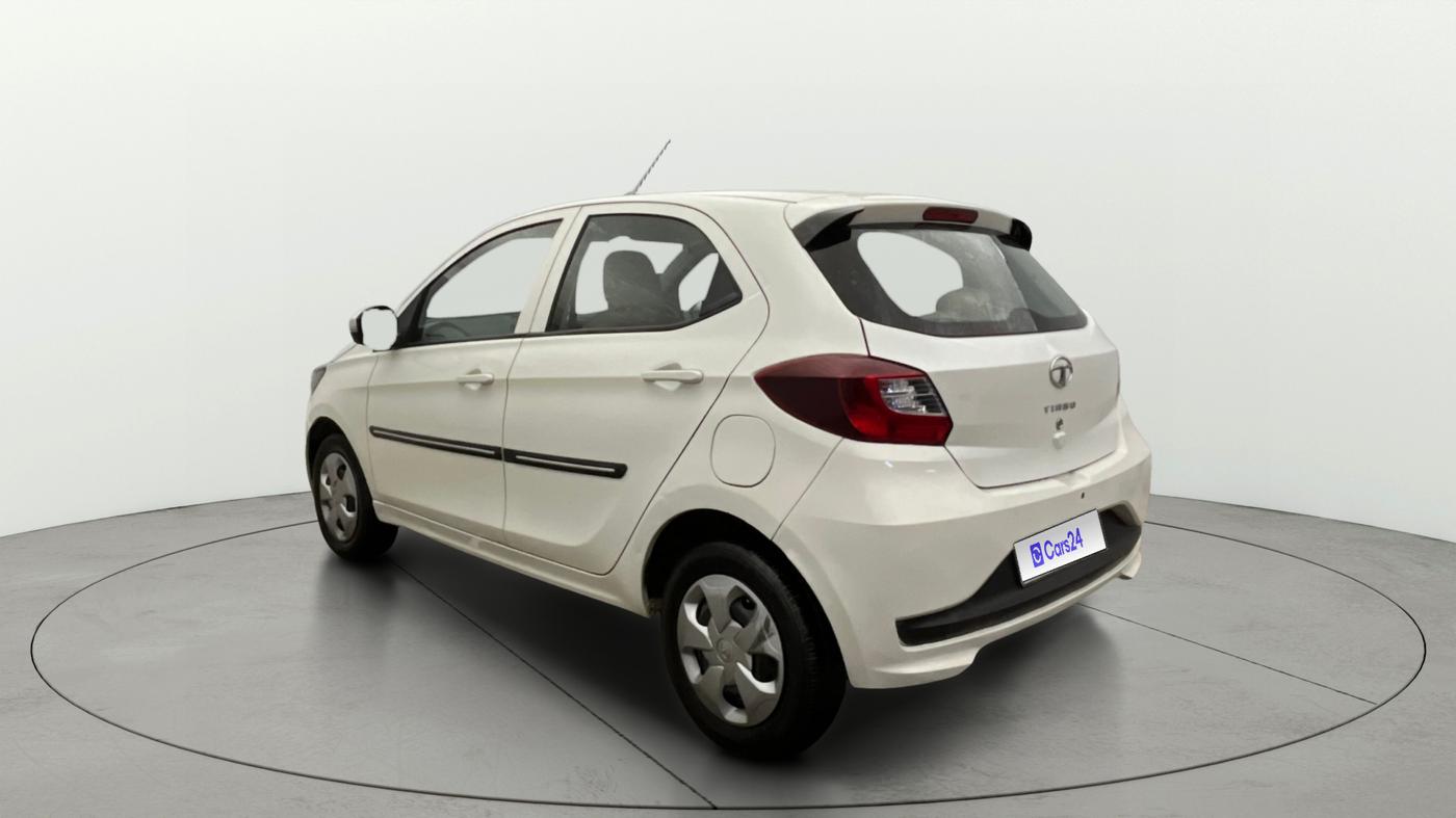 2021 Tata Tiago XT (O) PETROL, Petrol, Manual, 31,998 km, Left Back Diagonal