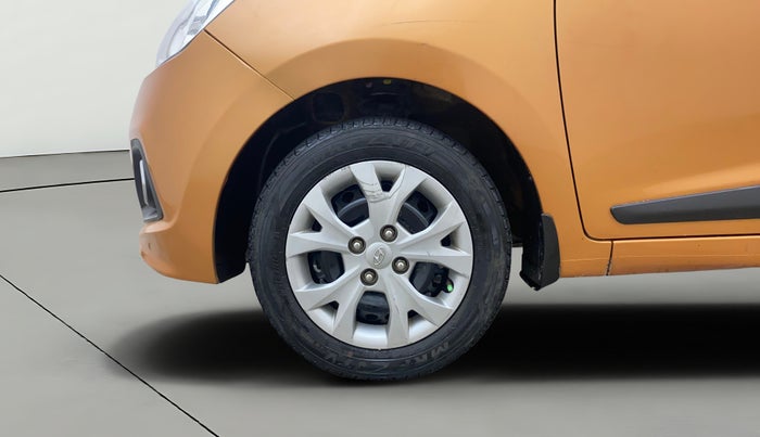 2016 Hyundai Grand i10 SPORTZ 1.2 KAPPA VTVT, Petrol, Manual, 65,267 km, Left Front Wheel