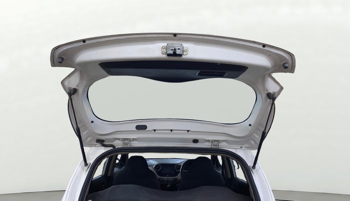 2017 Hyundai Grand i10 MAGNA AT 1.2 KAPPA VTVT, Petrol, Automatic, 26,594 km, Boot Door Open