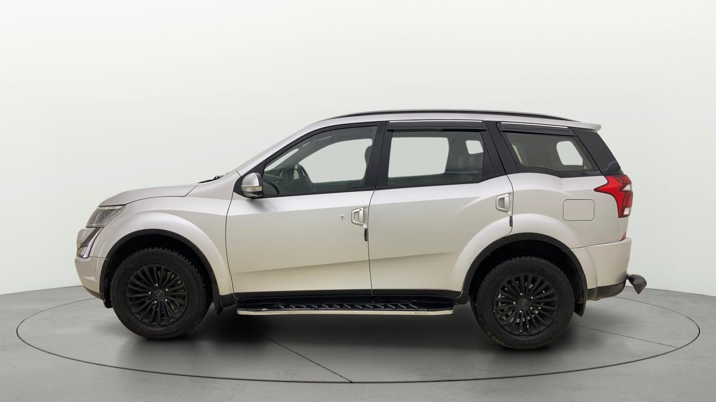 2021 Mahindra XUV500 W9, Diesel, Manual, 1,13,770 km, Left Side