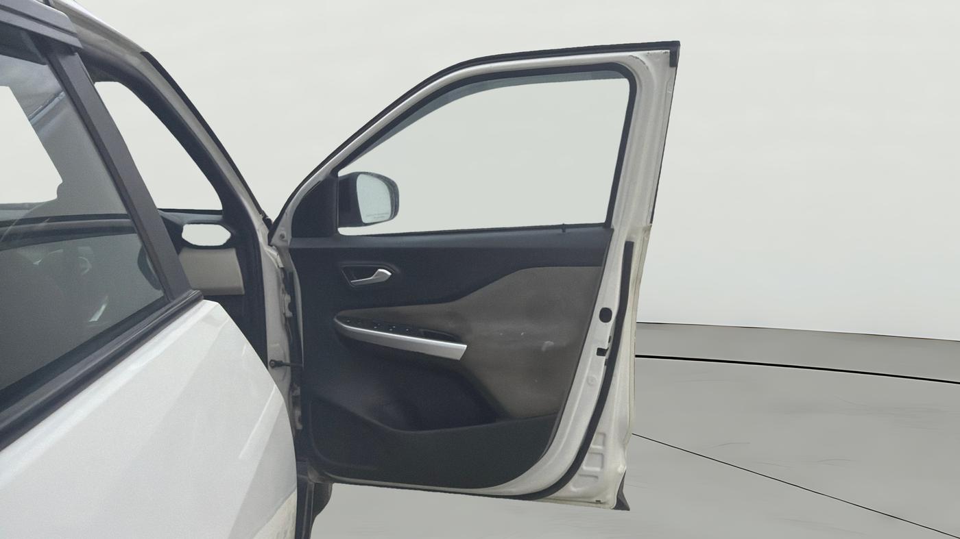 2022 Nissan MAGNITE XV MT, Petrol, Manual, 75,355 km, RHS Front Door