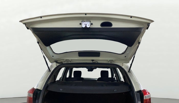 2017 Hyundai Creta SX PLUS 1.6 PETROL, Petrol, Manual, 85,967 km, Boot Door Open