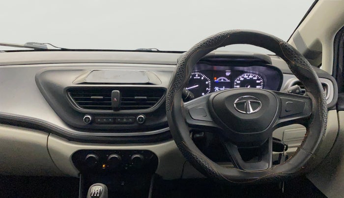 2021 Tata ALTROZ XE PETROL, Petrol, Manual, 42,989 km, Steering Wheel Close Up