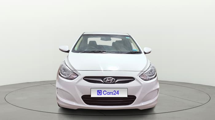 2013 Hyundai Verna FLUIDIC 1.6 CRDI SX, Diesel, Manual, 43,624 km, Front