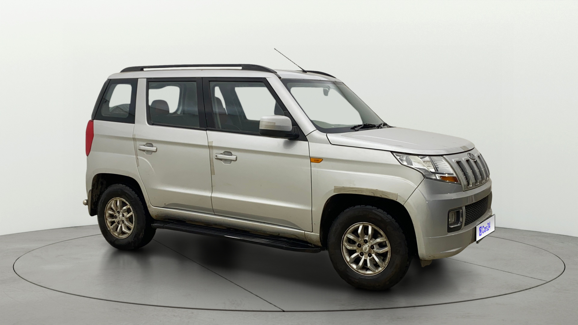 2016 Mahindra TUV300 T8 AMT