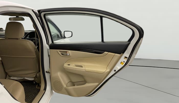 2016 Maruti Ciaz VXI+, Petrol, Manual, 71,263 km, RHS Rear Door