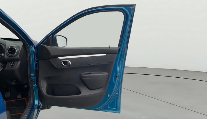 2022 Renault Kwid CLIMBER MT 1.0, Petrol, Manual, 14,836 km, RHS Front Door