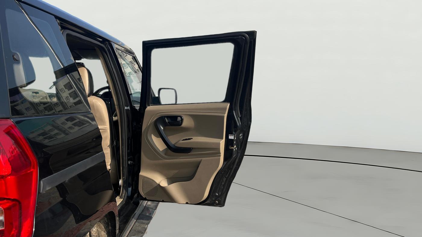 2023 Mahindra BOLERO NEO N 4, Diesel, Manual, 25,909 km, RHS Rear Door
