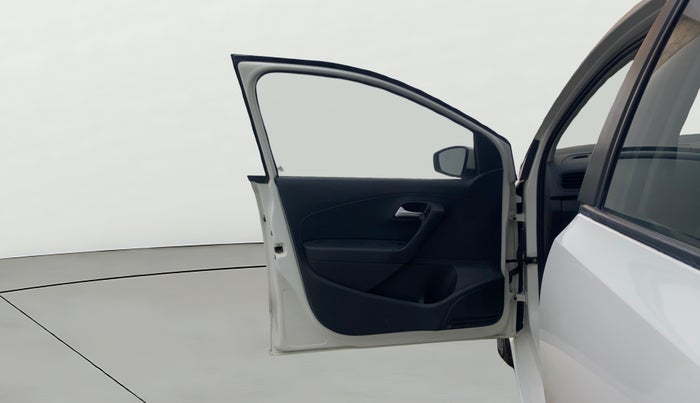 2018 Volkswagen Polo COMFORTLINE 1.2L, Petrol, Manual, 71,463 km, LHS Front Door