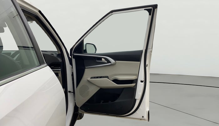 2023 KIA CARENS PRESTIGE PLUS 1.5 IMT DIESEL 7 STR, Diesel, Manual, 15,169 km, RHS Front Door