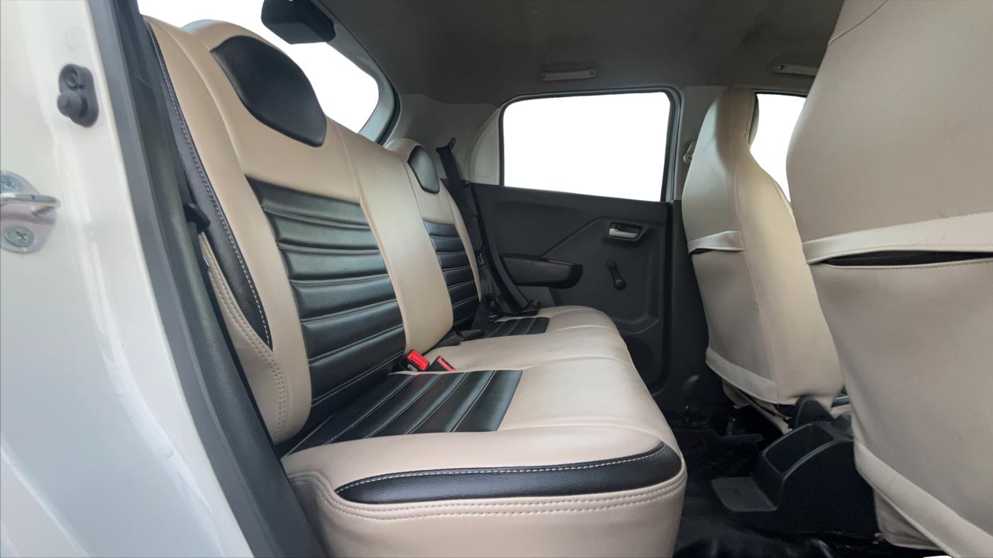 2023 Maruti Alto K10 VXI PLUS, Petrol, Manual, 30,161 km, Right Side Rear Door Cabin