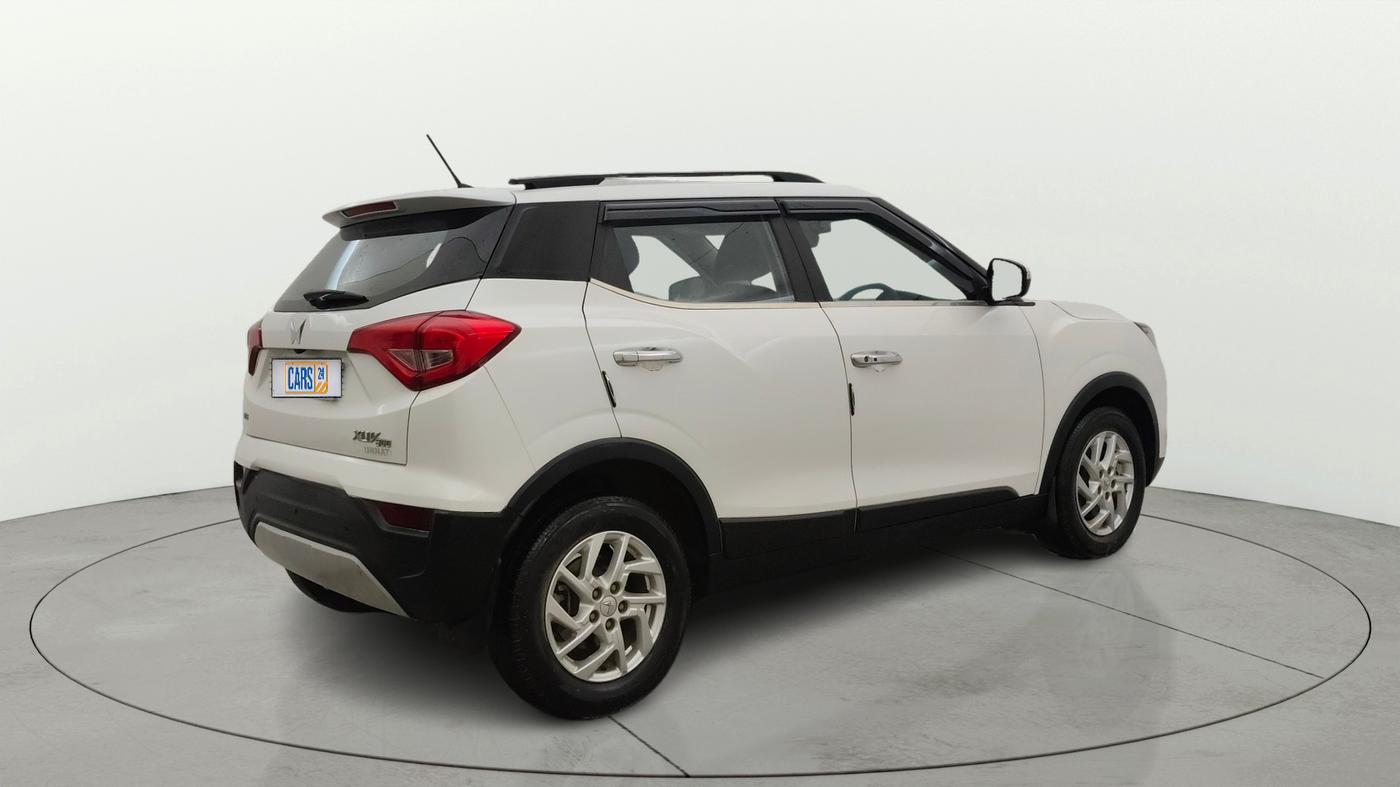 2024 Mahindra XUV300 W8 1.2 PETROL, Petrol, Manual, 29,360 km, Right Back Diagonal