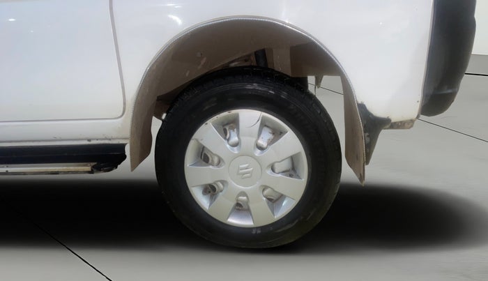 2022 Maruti Eeco 5 STR AC CNG (O), CNG, Manual, 52,043 km, Left Rear Wheel