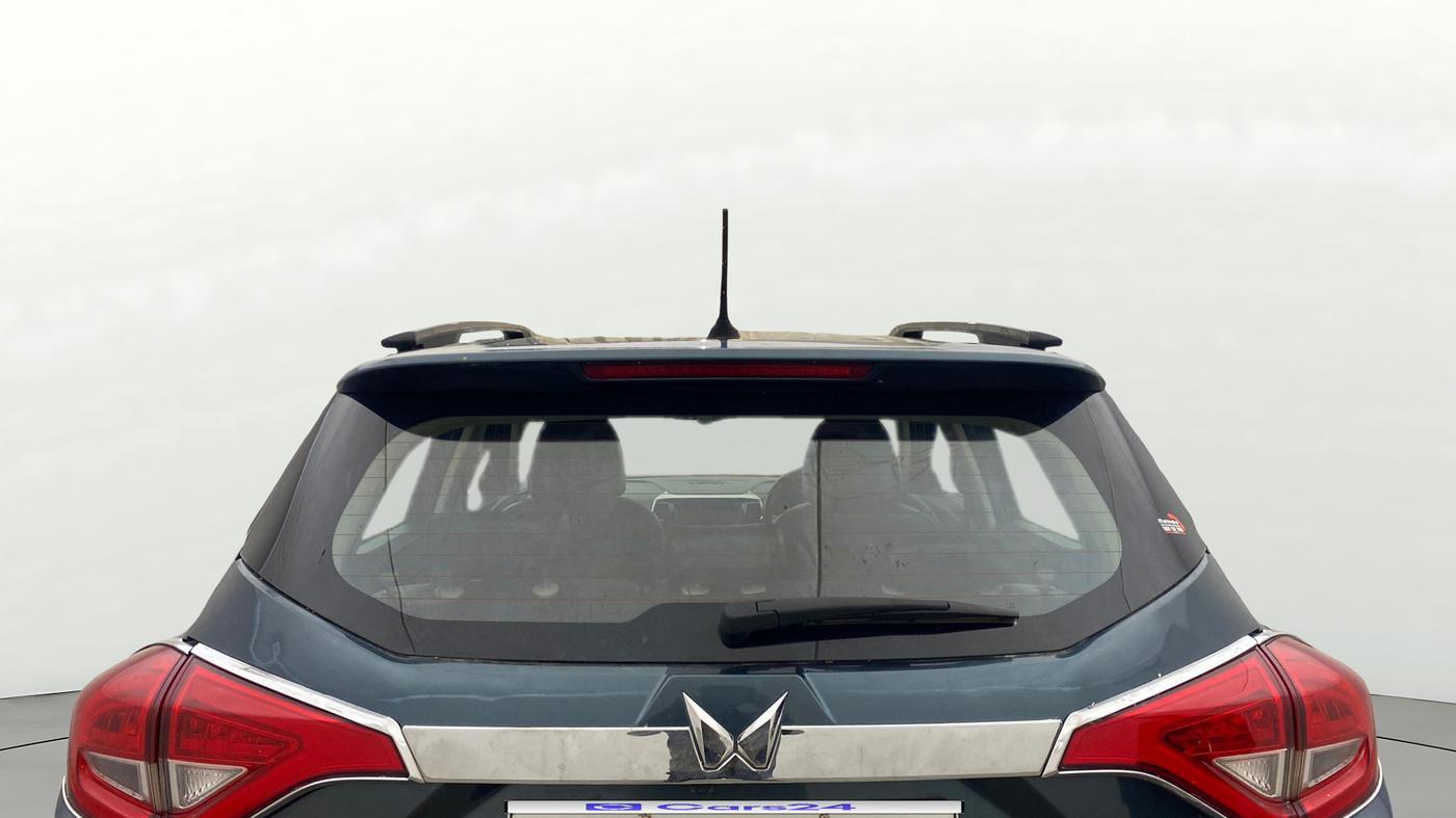2022 Mahindra XUV300 W8(O) TURBO GDI, Petrol, Manual, 62,530 km, Rear Windshield