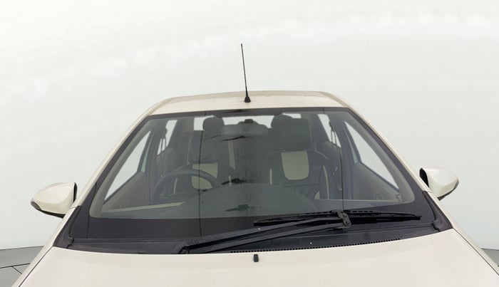 2018 Toyota Etios V PLATINUM, Petrol, Manual, 60,242 km, Front Windshield