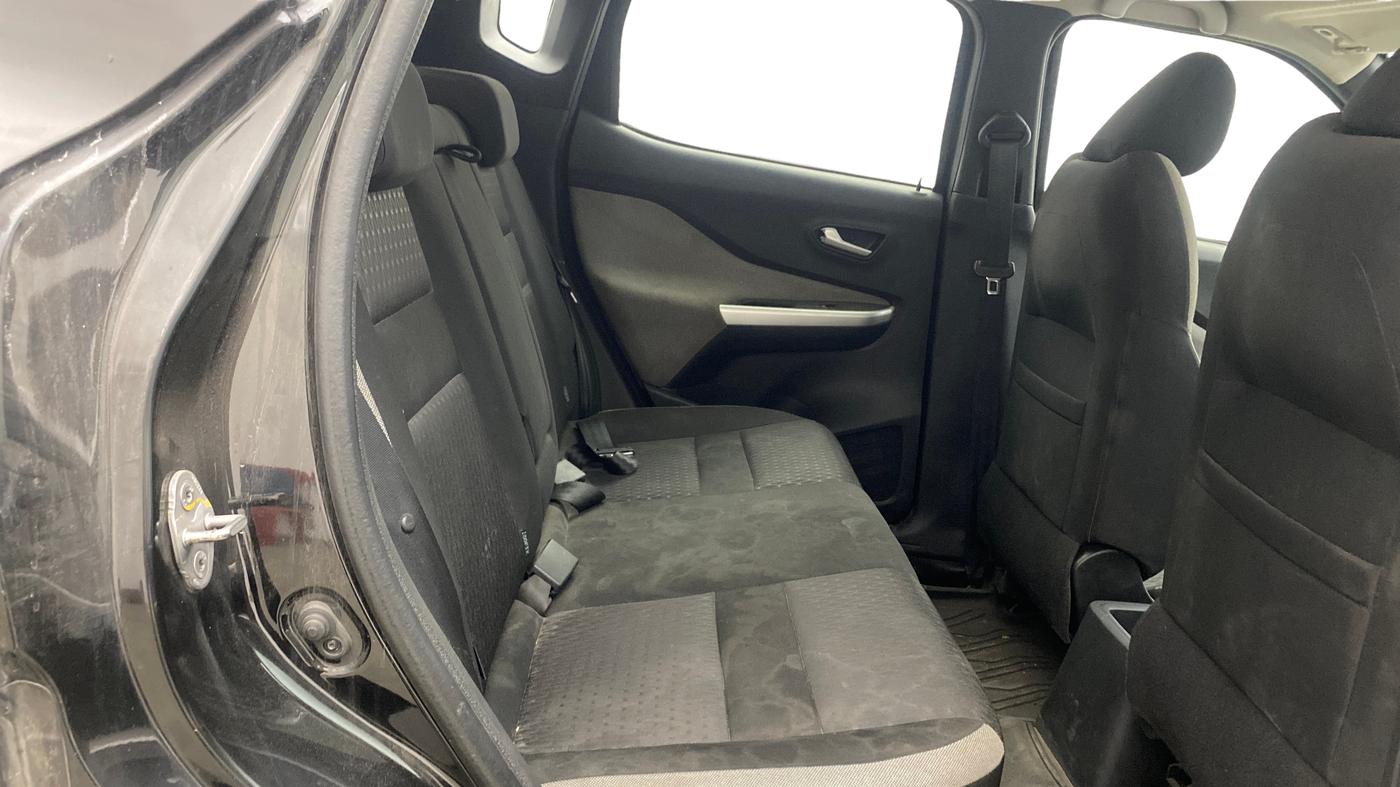 2022 Nissan MAGNITE XV TURBO CVT, Petrol, Automatic, 65,733 km, Right Side Rear Door Cabin