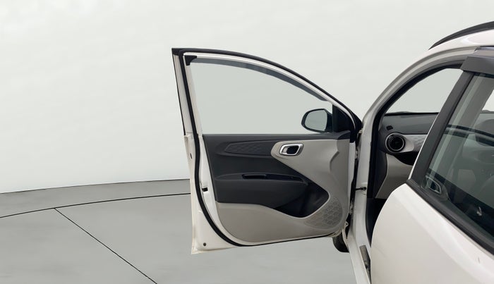 2022 Hyundai GRAND I10 NIOS SPORTZ 1.2 KAPPA VTVT CNG, CNG, Manual, 55,242 km, LHS Front Door