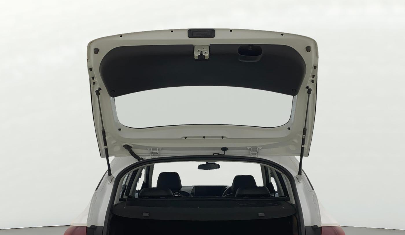 2025 Hyundai NEW I20 ASTA (O) 1.2 IVT, Petrol, Automatic, 16,681 km, Boot Door Open