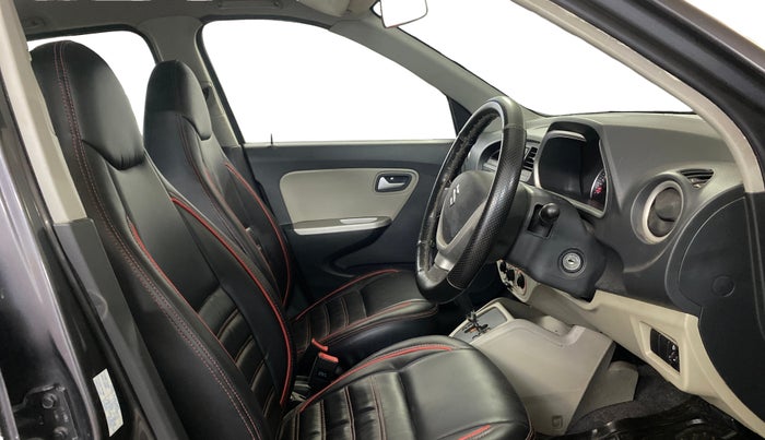 2016 Maruti Alto K10 VXI AMT, Petrol, Automatic, 28,815 km, Right Side Front Door Cabin