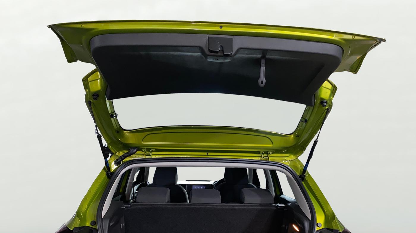 2025 Skoda Kylaq Signature AT, Petrol, Automatic, 9,642 km, Boot Door Open