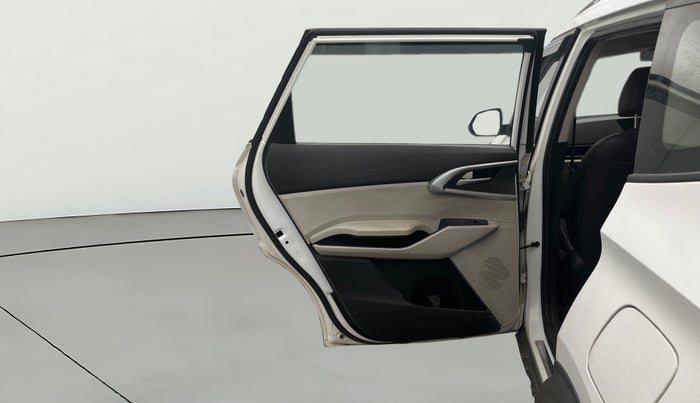 2022 KIA CARENS PRESTIGE 1.4 PETROL 7 STR, Petrol, Manual, 41,861 km, LHS Rear Door