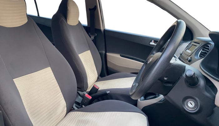 2016 Hyundai Grand i10 SPORTZ 1.2 KAPPA VTVT, Petrol, Manual, 81,607 km, Right Side Front Door Cabin