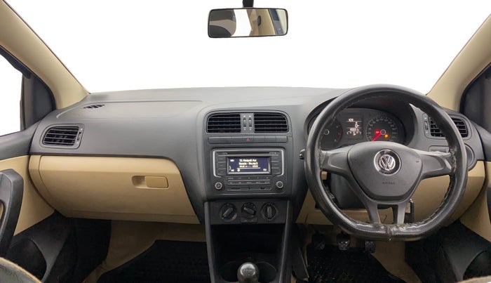 2017 Volkswagen Ameo COMFORTLINE 1.2L, Petrol, Manual, 1,22,241 km, Dashboard