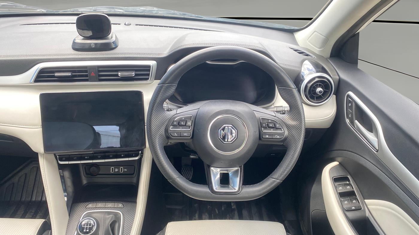2024 MG ASTOR  Sharp Pro 1.5 MT (Ivory), Petrol, Manual, 40,076 km, Steering Wheel Close Up