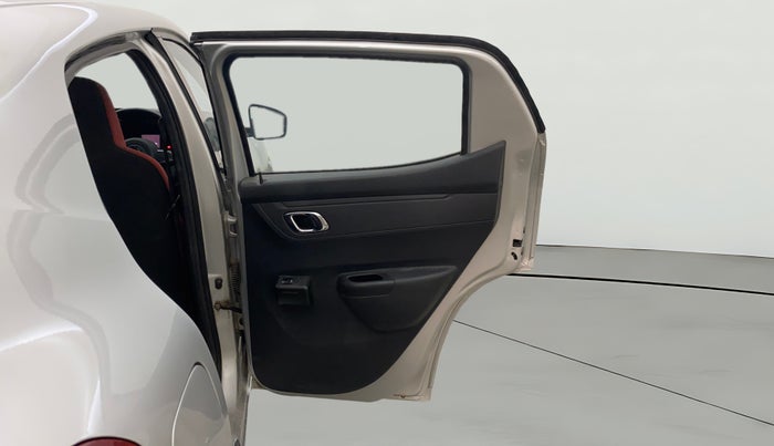 2019 Renault Kwid RXT 1.0, Petrol, Manual, 22,124 km, RHS Rear Door