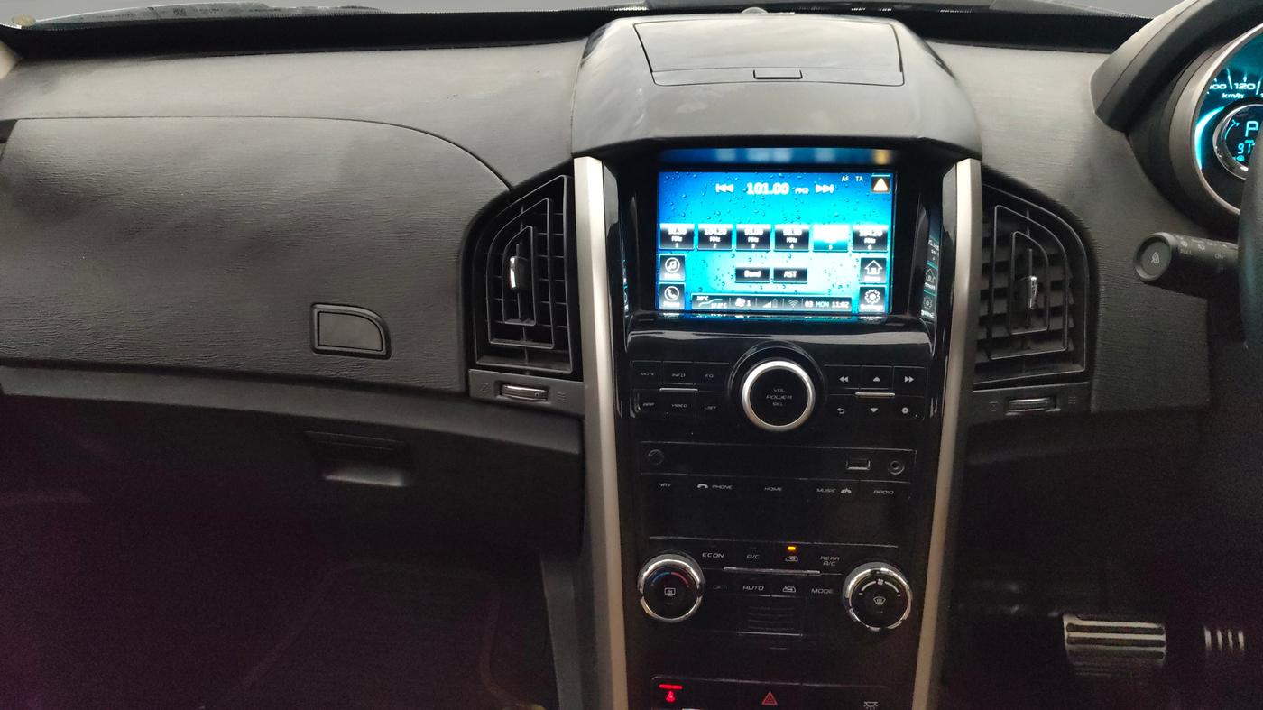 2018 Mahindra XUV500 W9 AT, Diesel, Automatic, 91,762 km, Air Conditioner