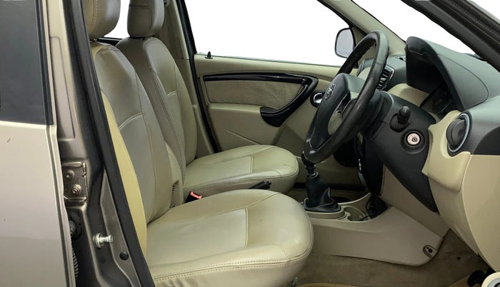 2014 Nissan Terrano XV D THP 110 PS, Diesel, Manual, 1,27,160 km, Right Side Front Door Cabin