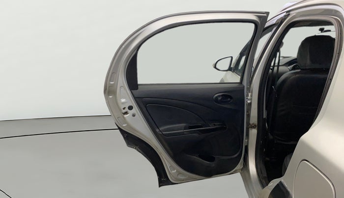 2015 Toyota Etios CROSS 1.2 G, Petrol, Manual, 70,549 km, LHS Rear Door