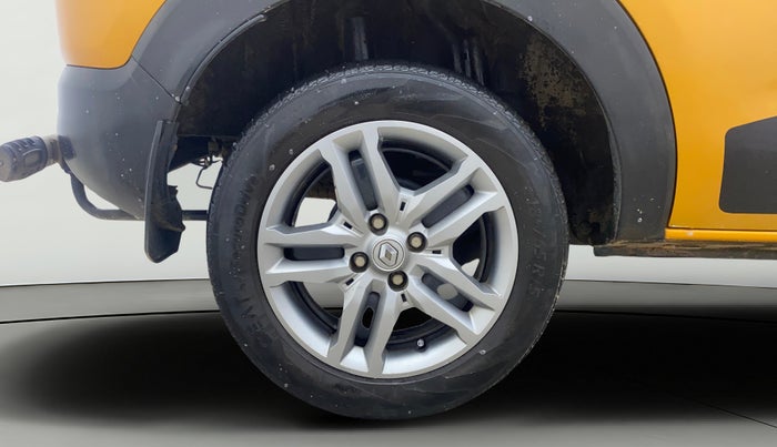 2019 Renault TRIBER RXZ, Petrol, Manual, 30,532 km, Right Rear Wheel