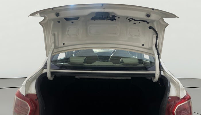 2014 Hyundai Xcent SX 1.2 (O), Petrol, Manual, 71,793 km, Boot Door Open