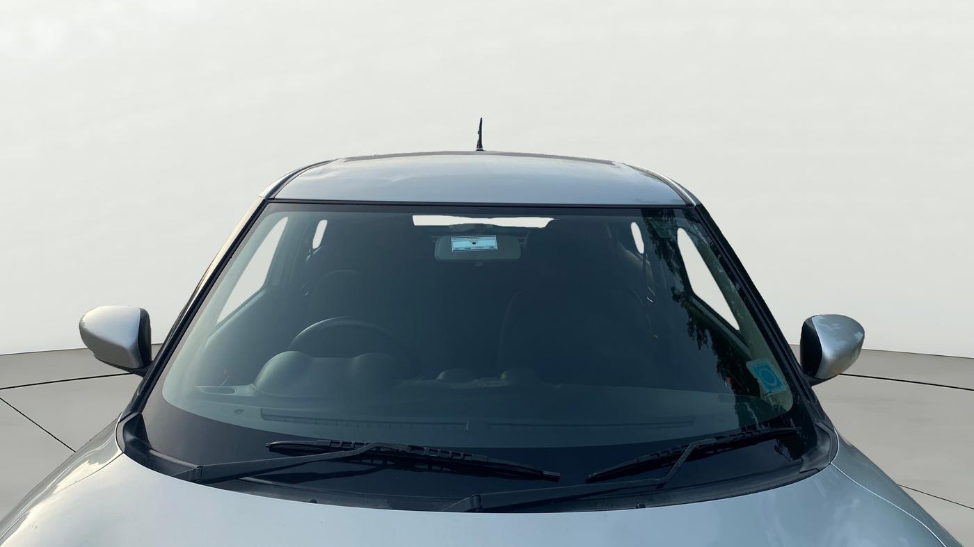 2020 Maruti Swift VXI AMT, Petrol, Automatic, 1,08,093 km, Front Windshield